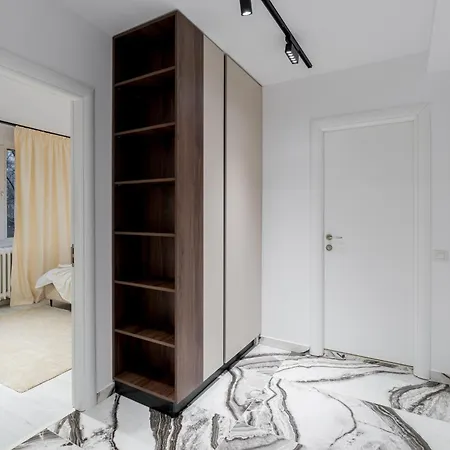 דירה Ultra-modern Luxury - Spacious & Elegant