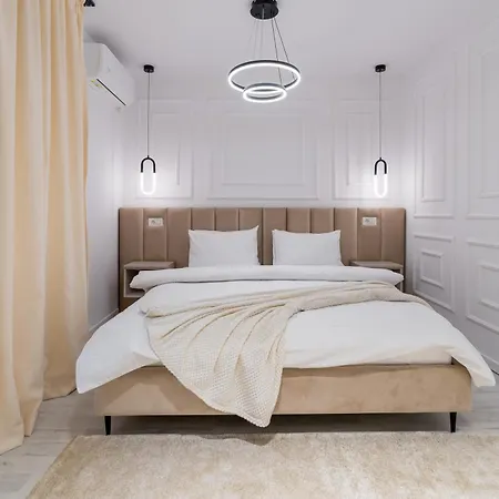 Ultra-modern Luxury - Spacious & Elegant דירה *