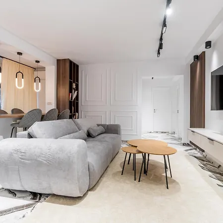 Ultra-modern Luxury - Spacious & Elegant Apartment Bucharest